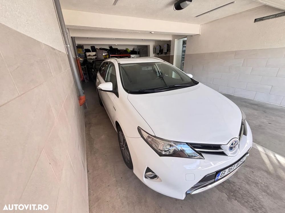Toyota Auris 1.8 L VVT-i TS Hybrid Luna - 4