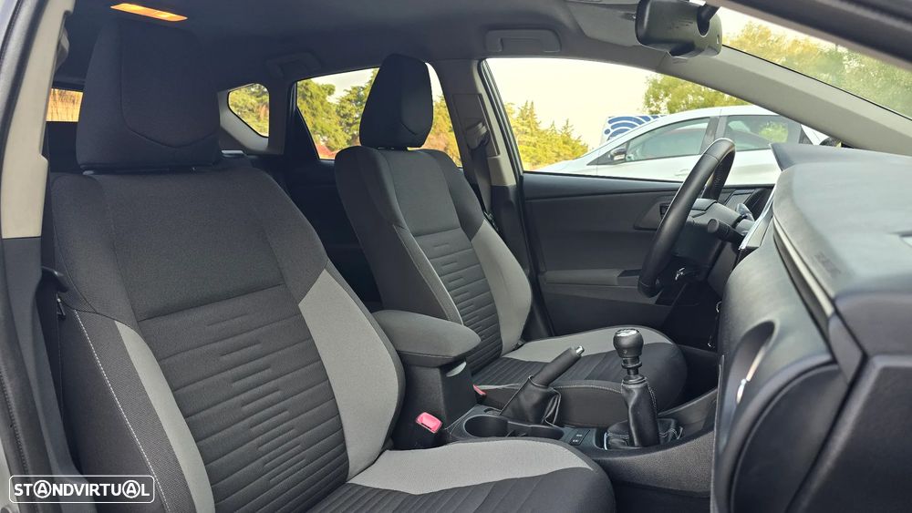 Toyota Auris 1.2T Comfort+Pack Techno +P.Sport — fotografia 45