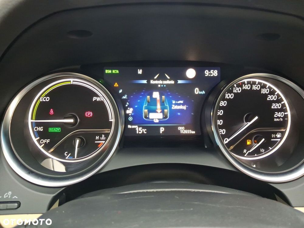 Toyota Camry 2.5 Hybrid Executive CVT - 27