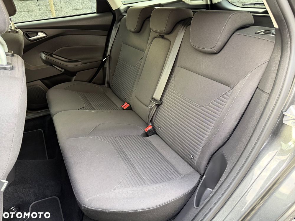 Ford Focus 1.0 EcoBoost STart-Stopp-System TITANIUM DESIGN - 27