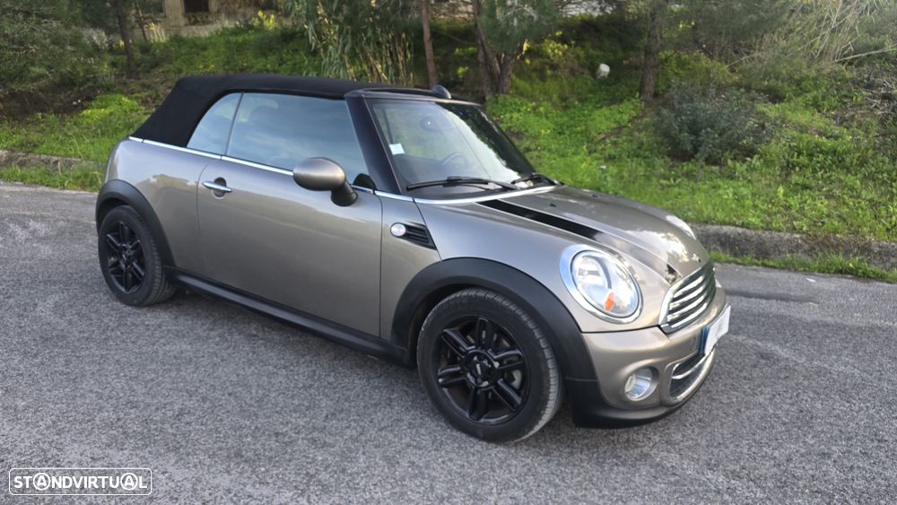 MINI Cabrio Cooper D Auto - 28