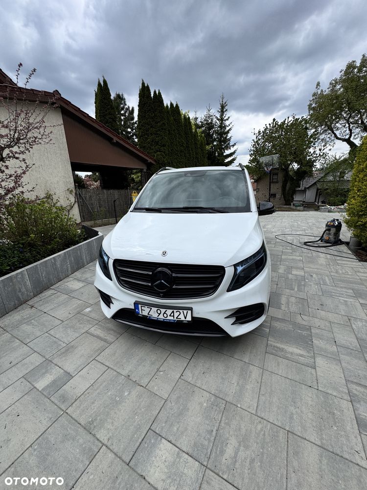 Mercedes-Benz Klasa V - 3