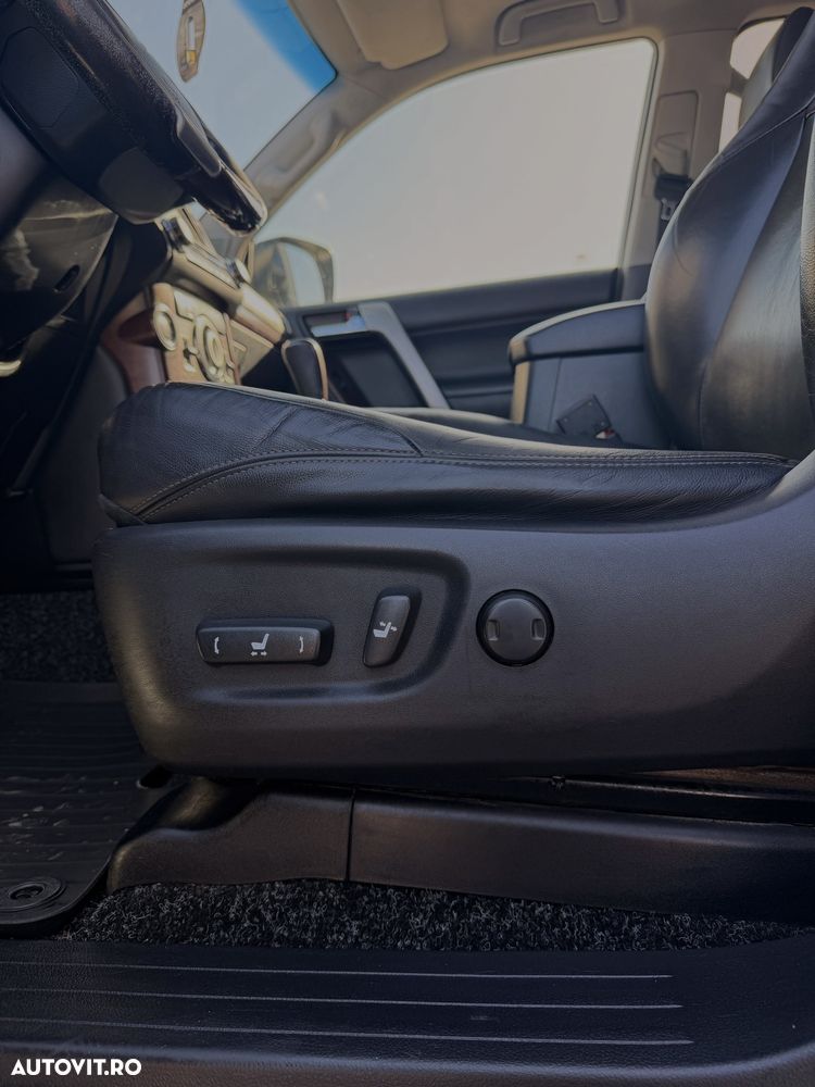 Toyota Land Cruiser 3.0l Turbo D-4D Aut. AVS 7 Locuri Luxury - 14