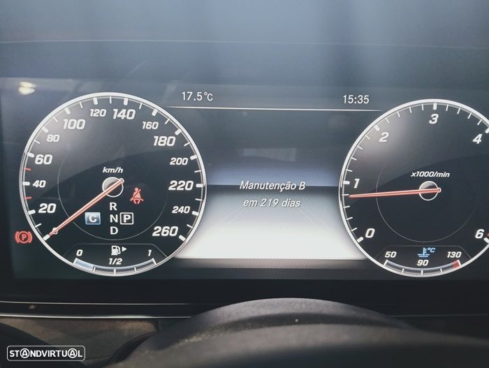 Mercedes-Benz E 220 d Exclusive Line - 26