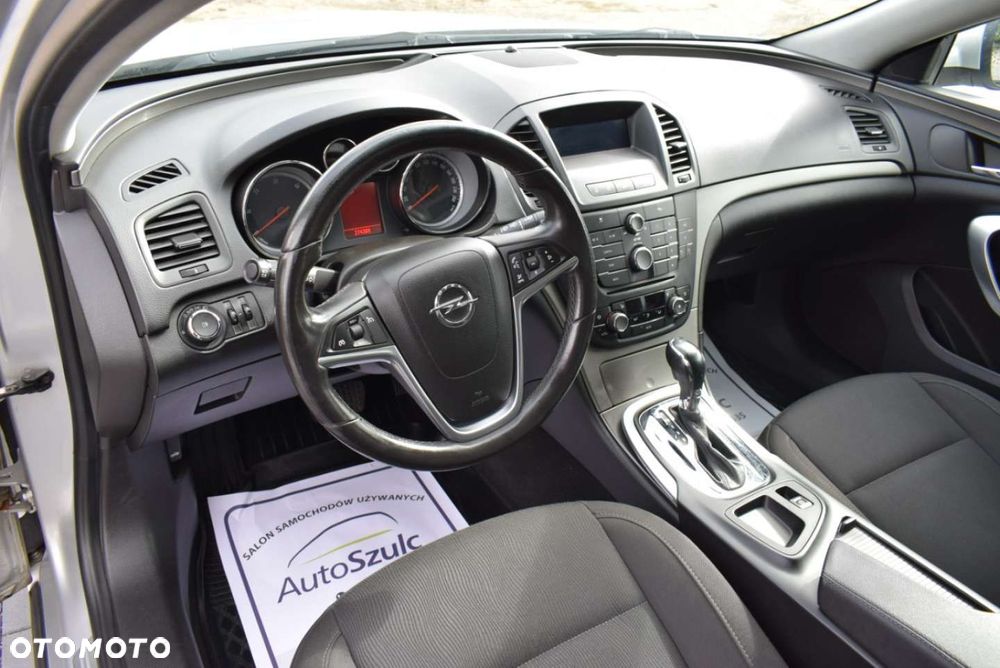 Opel Insignia - 17