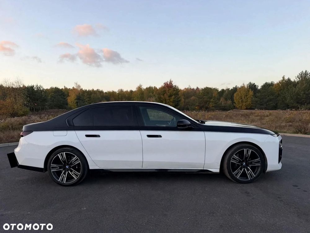 BMW Seria 7 - 8