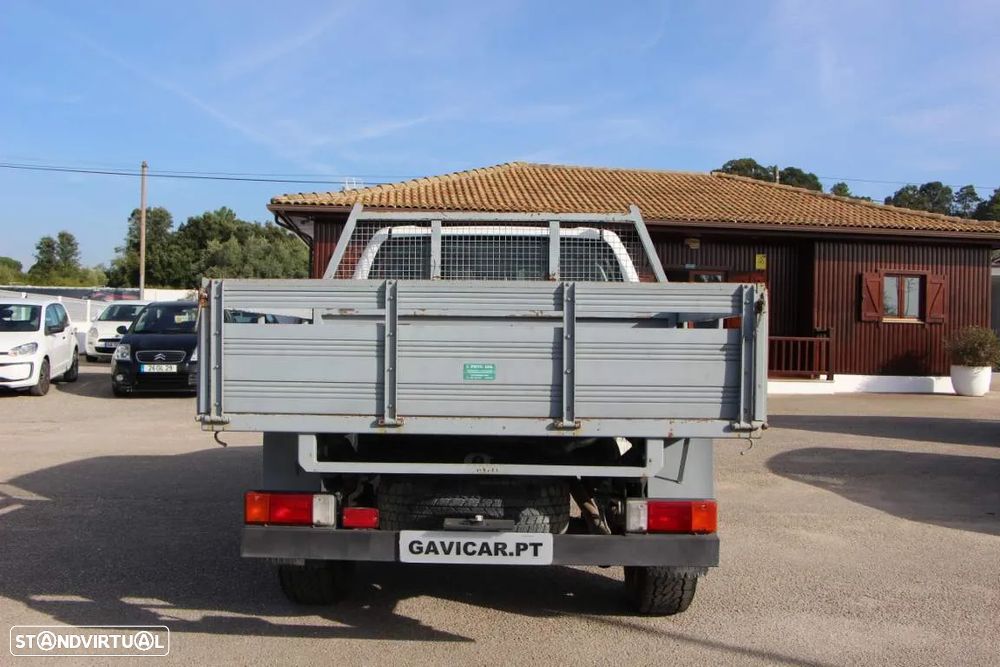 Toyota Hilux 2.4 D-4D 4WD CD CH - 11