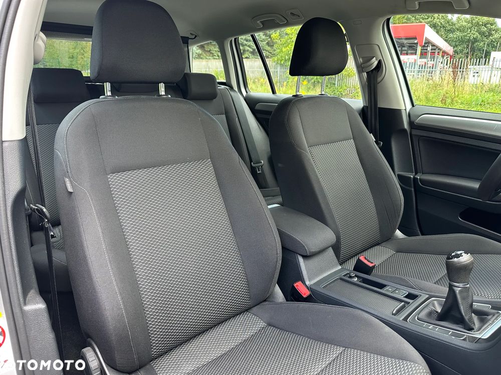 Volkswagen Golf Variant 1.6 TDI SCR Trendline - 24