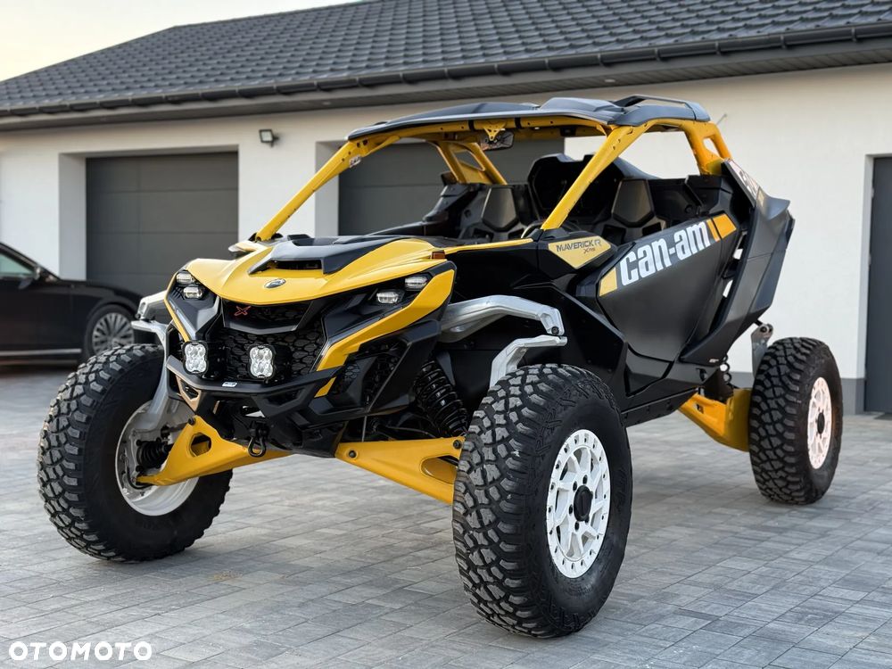 Can-Am Maverick - 32