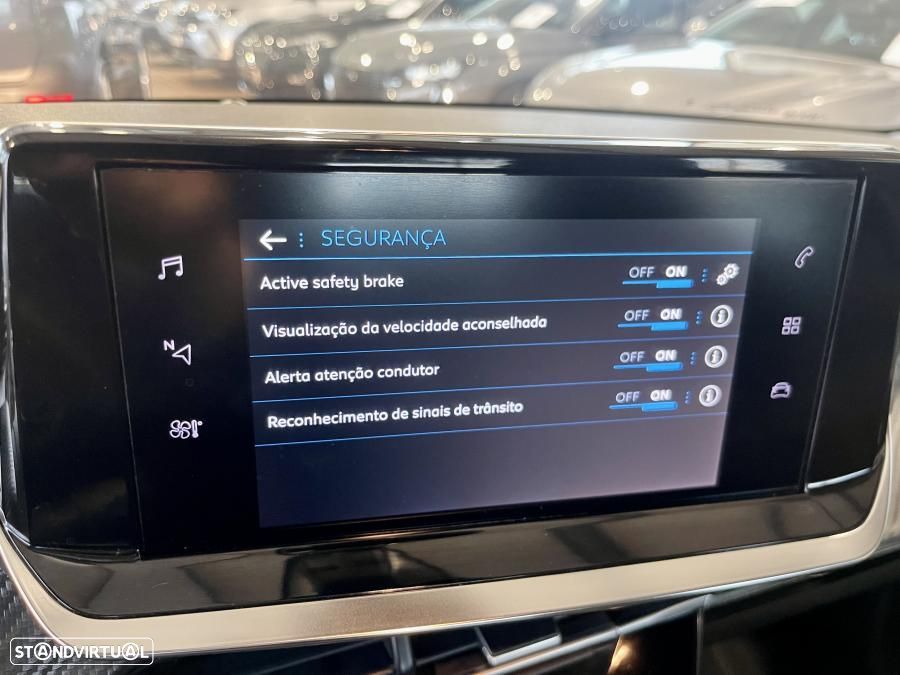 Peugeot 208 1.2 PureTech Active Pack - 19