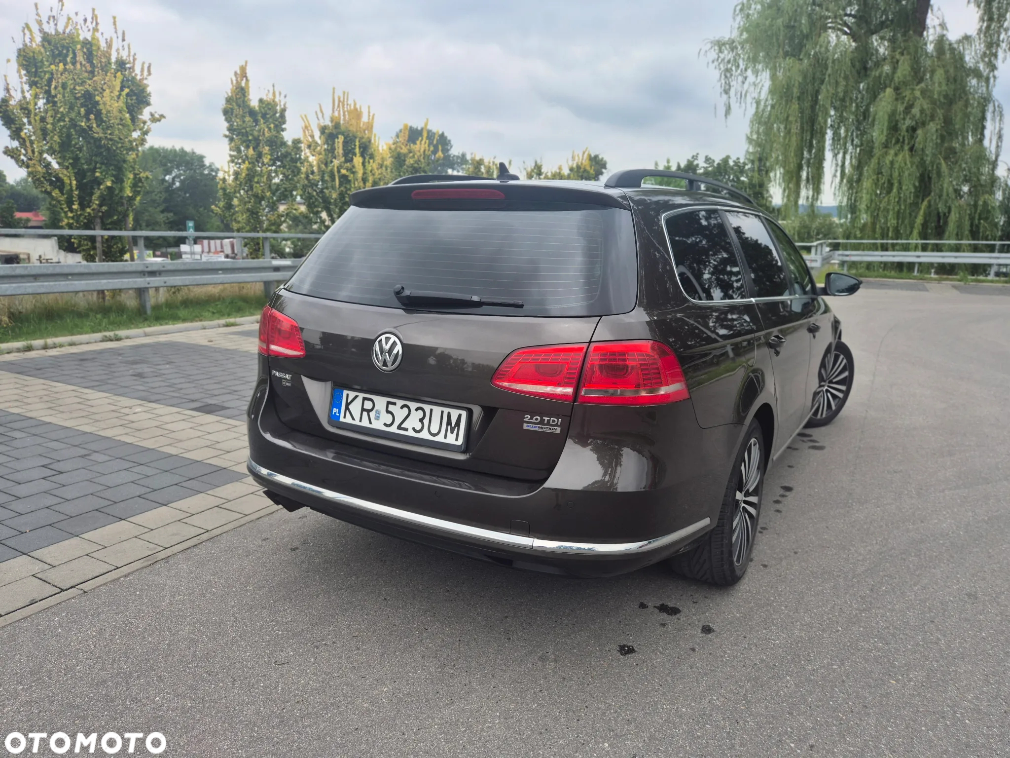 Volkswagen Passat 2.0 TDI Comfortline DSG - 8