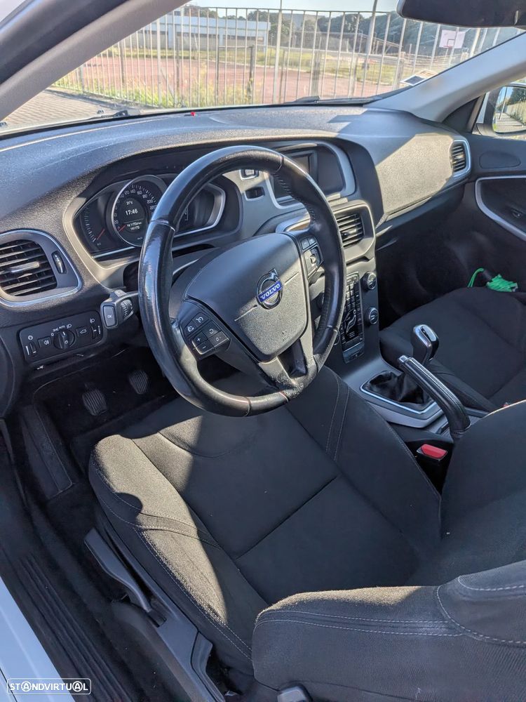 Volvo V40 1.6 D2 Eco Kinetic - 17