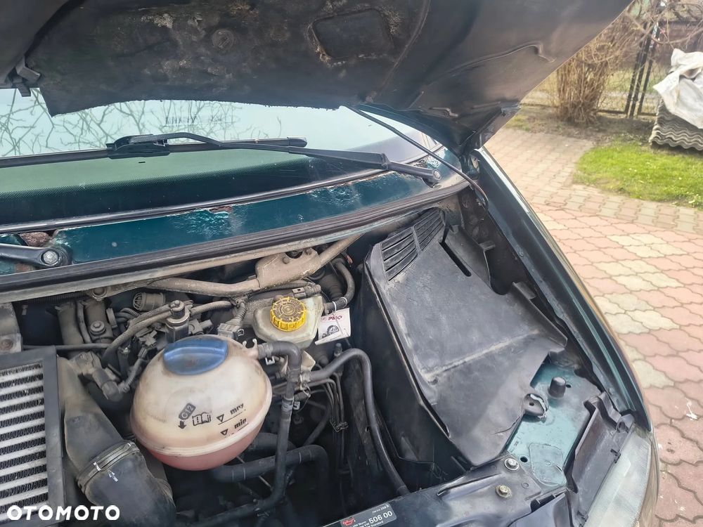 Volkswagen Transporter - 28