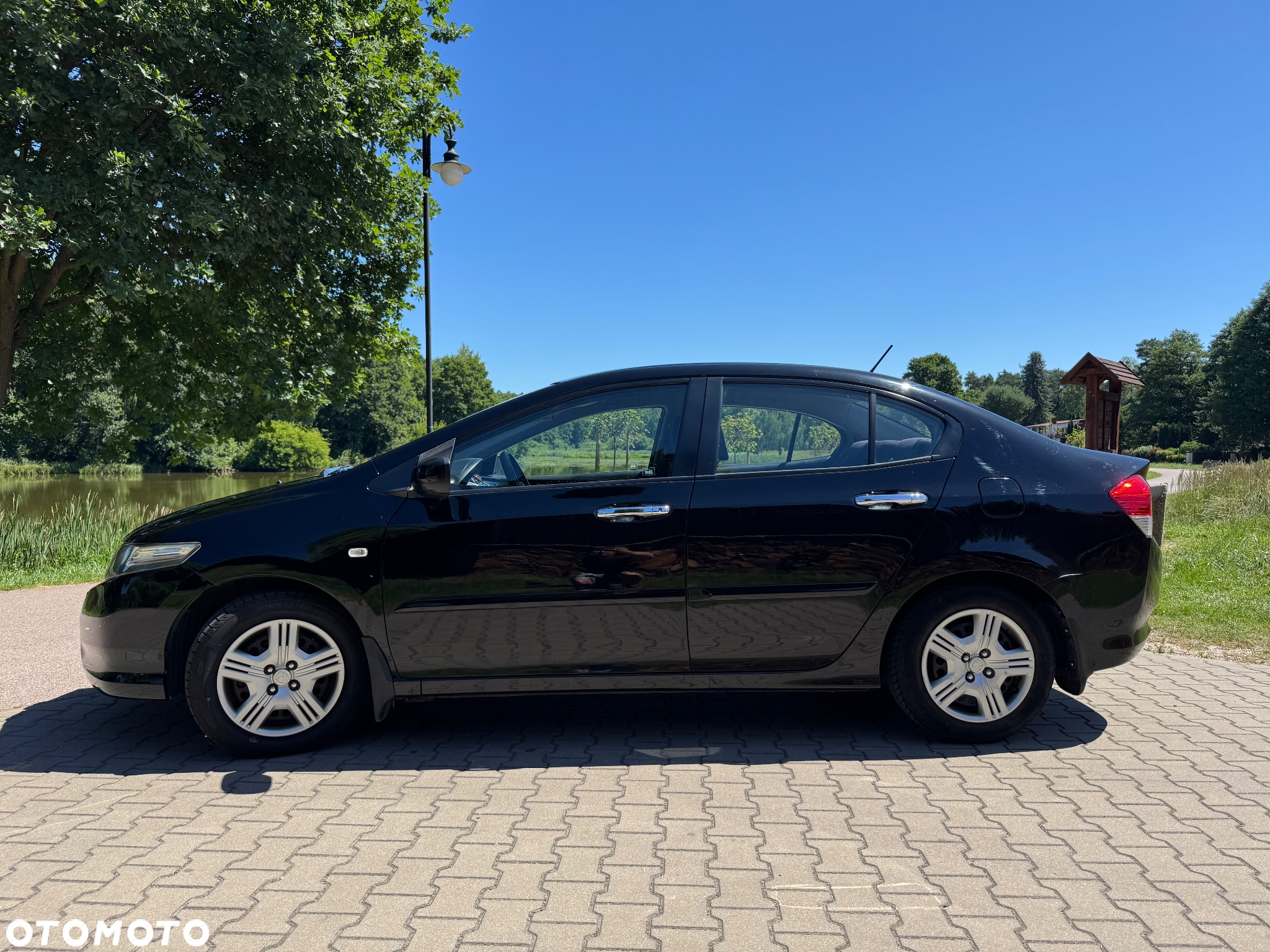 Honda City 1.4 Comfort - 23