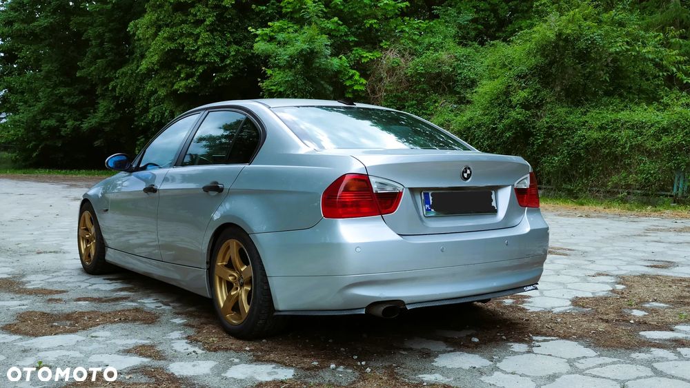 BMW Seria 3 320i - 6