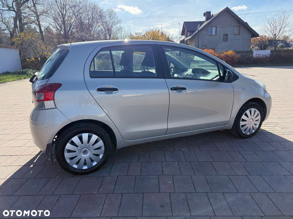 Toyota Yaris 1.33 Luna - 21