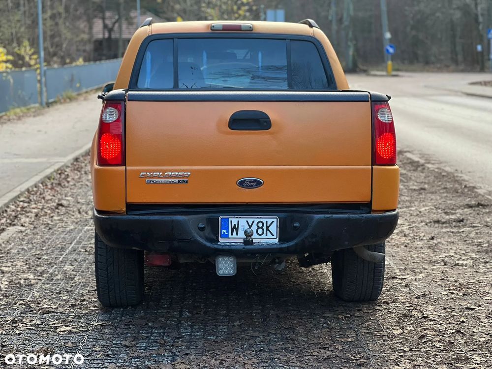 Ford Explorer sport trac - 13