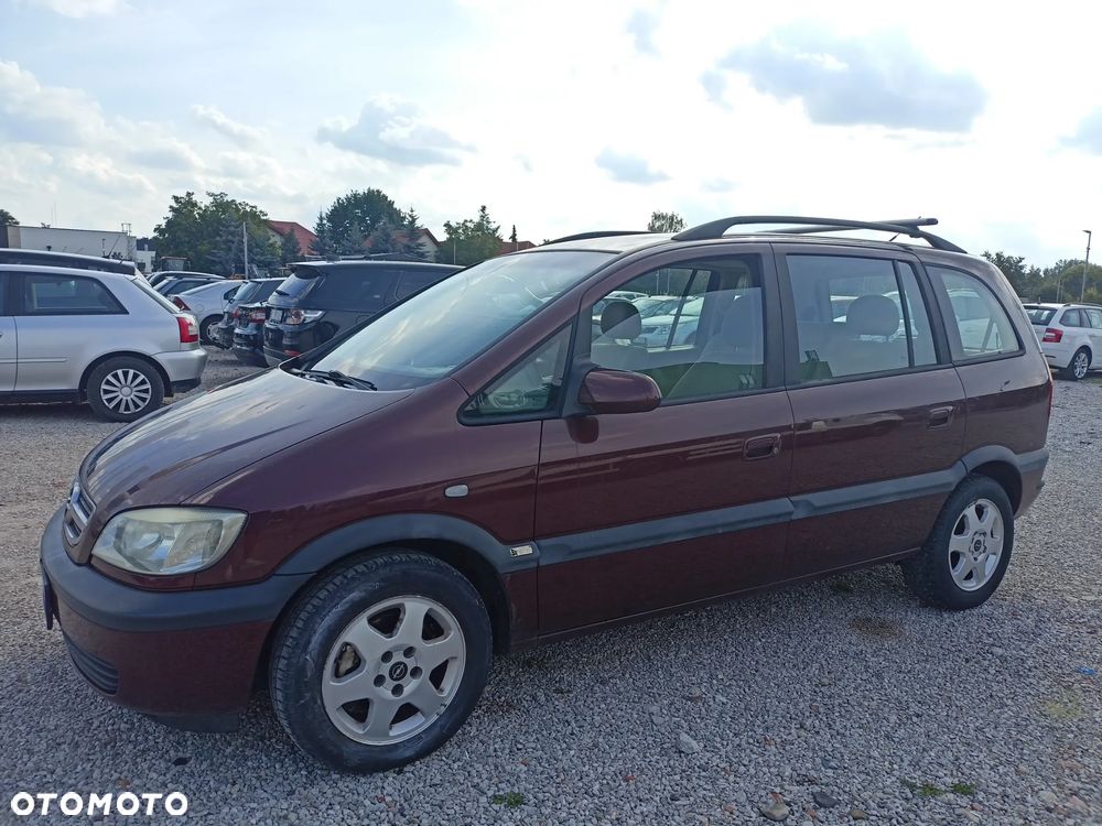 Opel Zafira 2.0 DTI - 1
