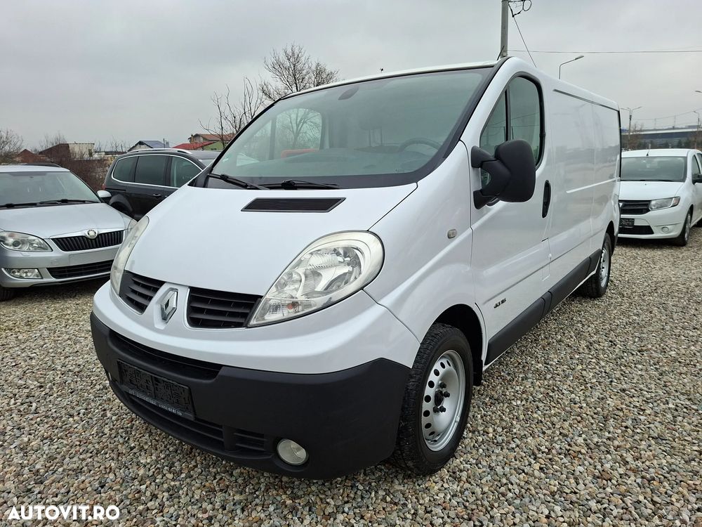 Renault Trafic - 2