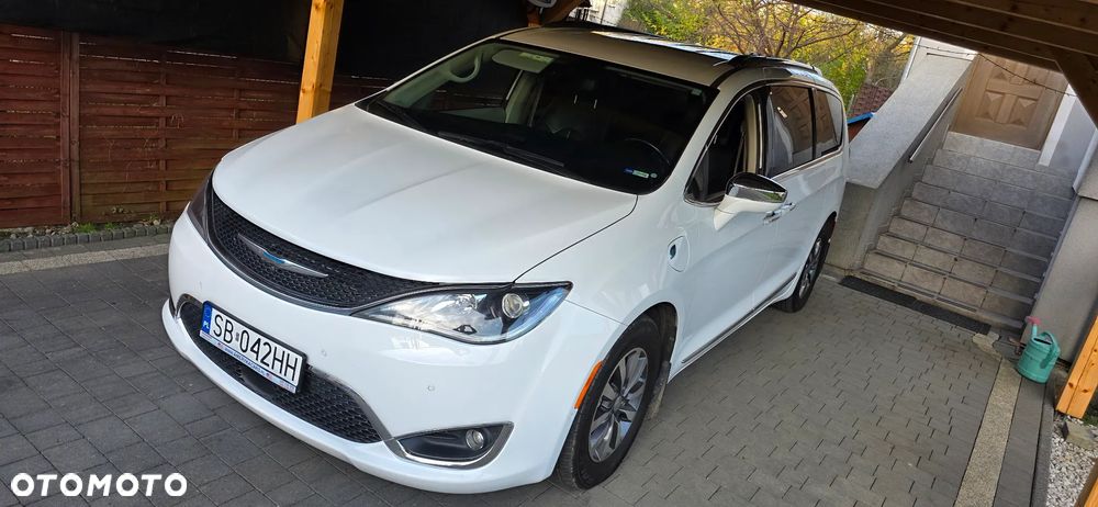 Chrysler Pacifica - 15