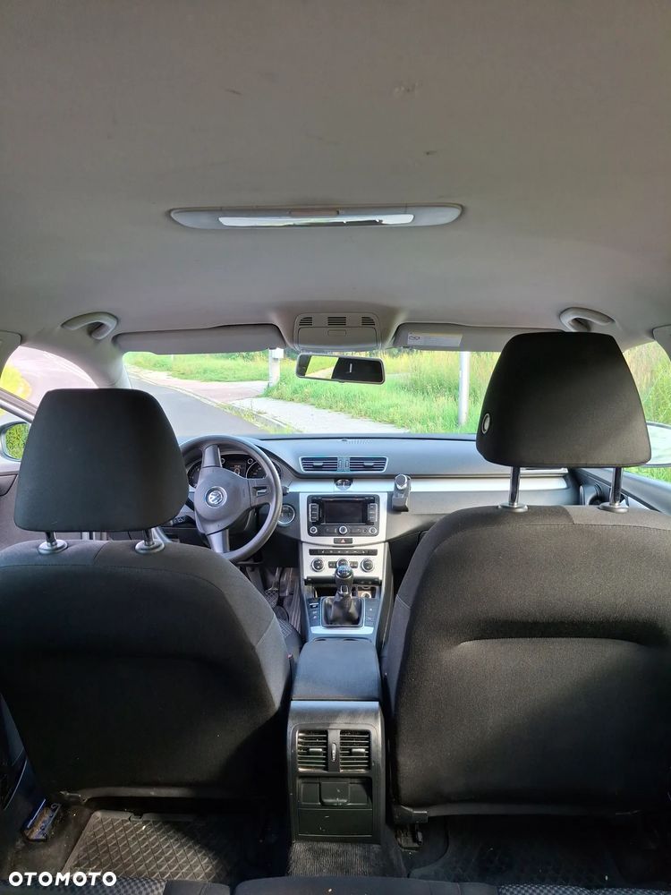 Volkswagen Passat 2.0 TDI DPF BlueMotion Technology Trendline - 7