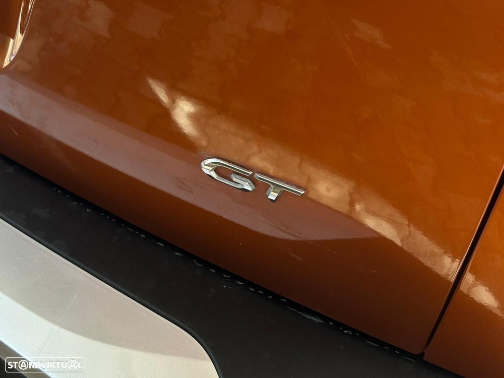 Peugeot e-2008 50 kWh GT - 11