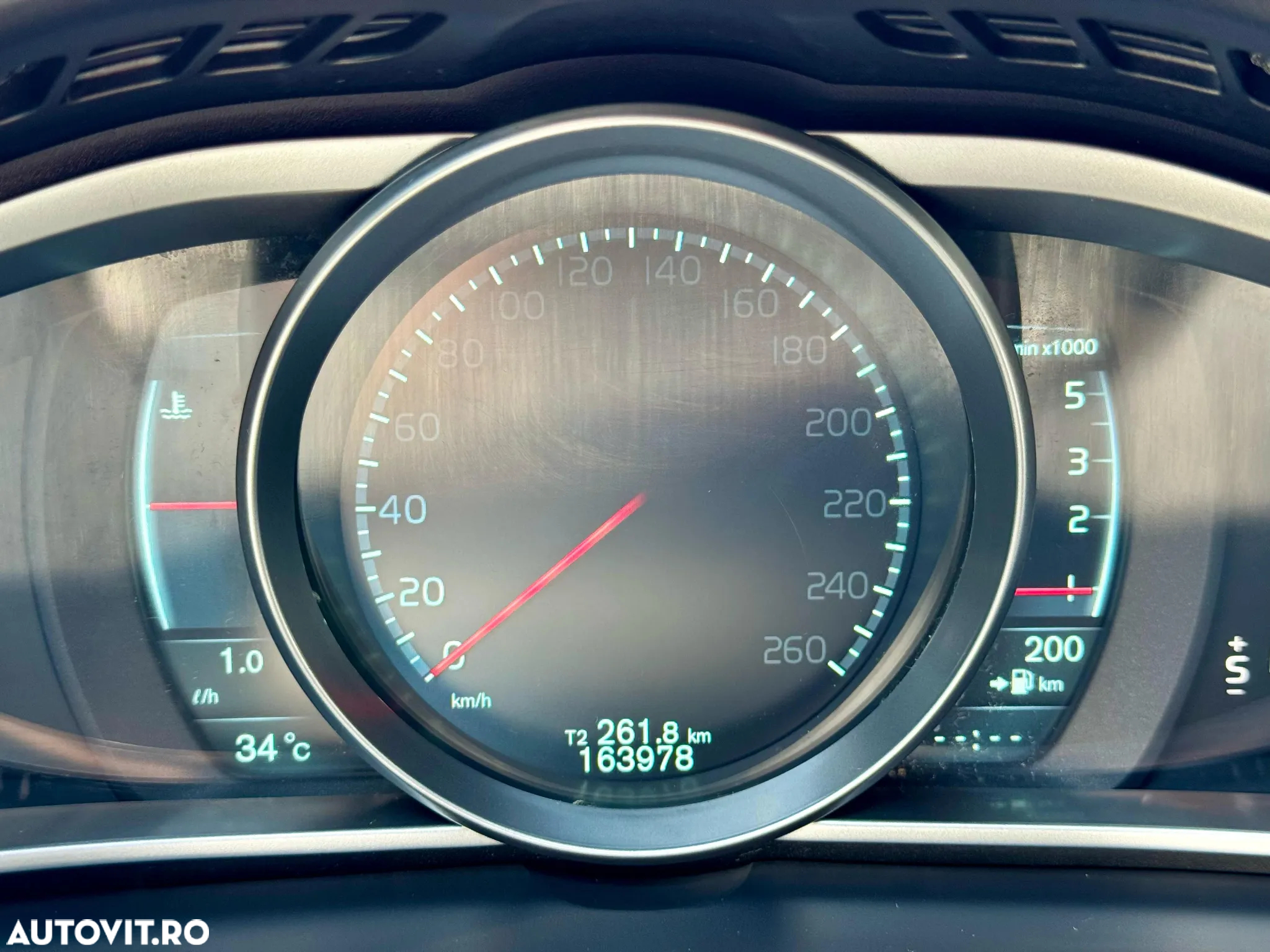 Volvo V40 D2 ECO Aut. Momentum - 37