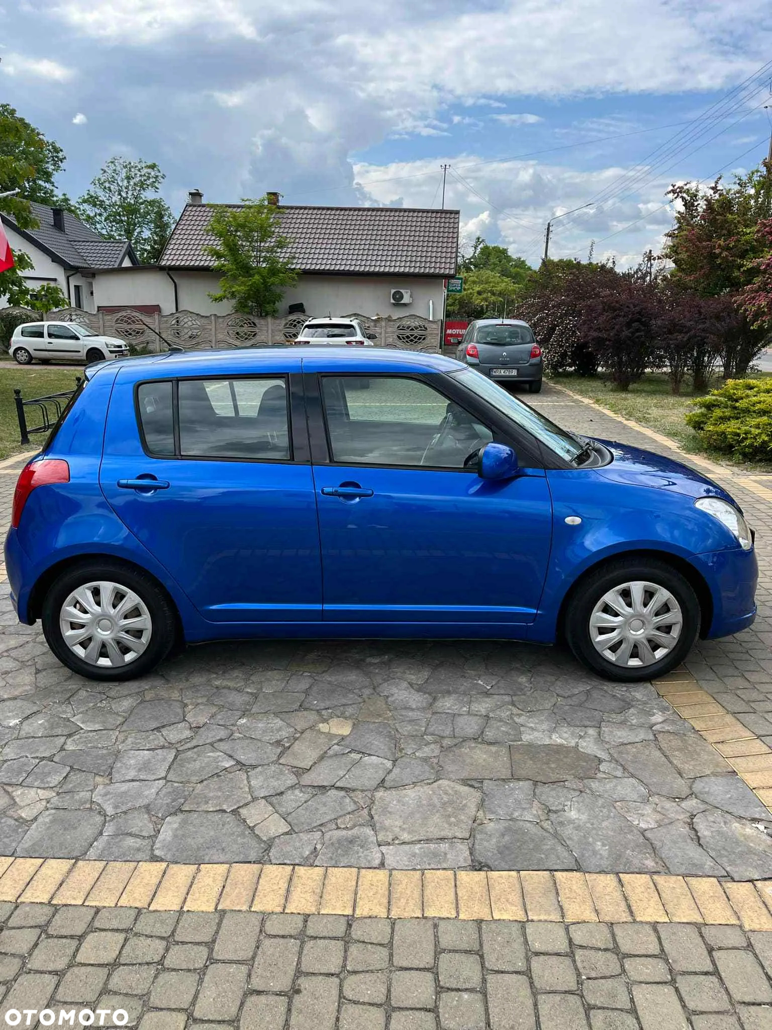 Suzuki Swift 1.3 Club - 11