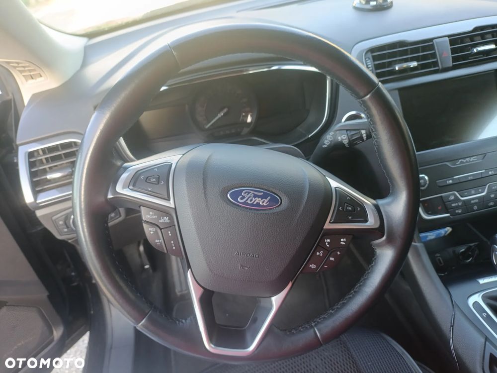Ford Mondeo 2.0 Hybrid Titanium - 11