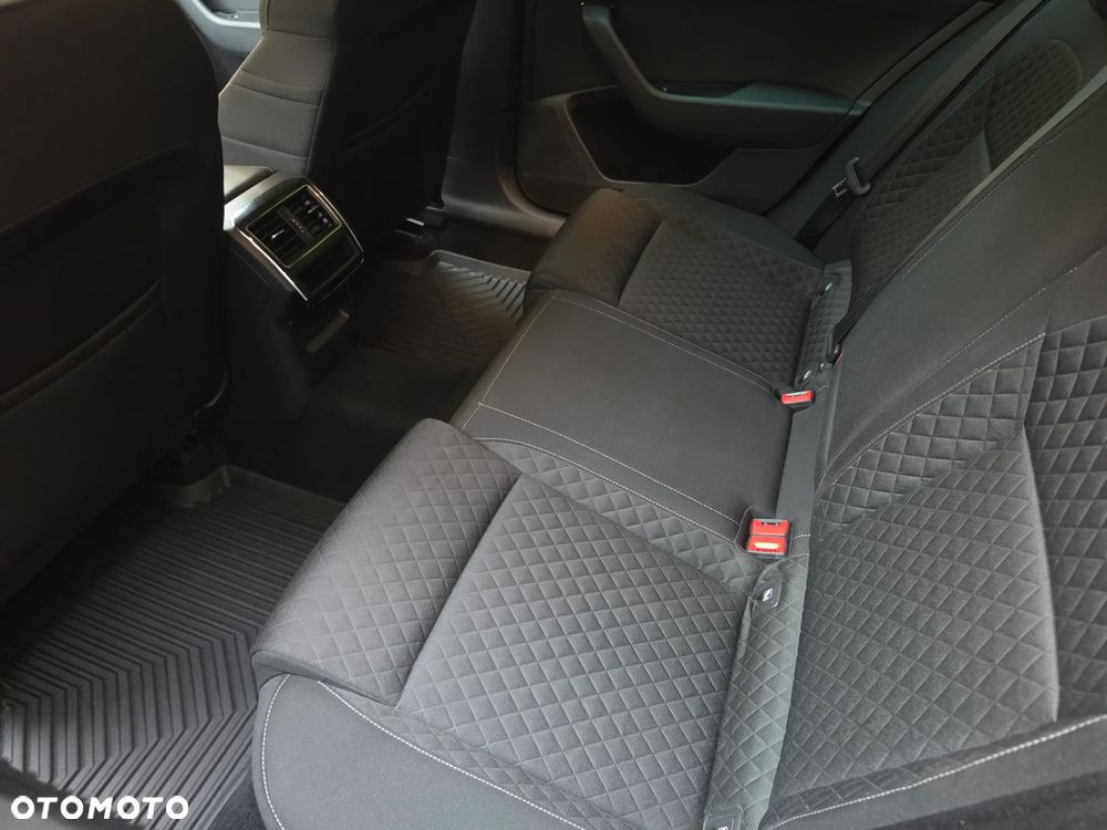 Skoda Superb 1.5 TSI Ambition DSG - 9