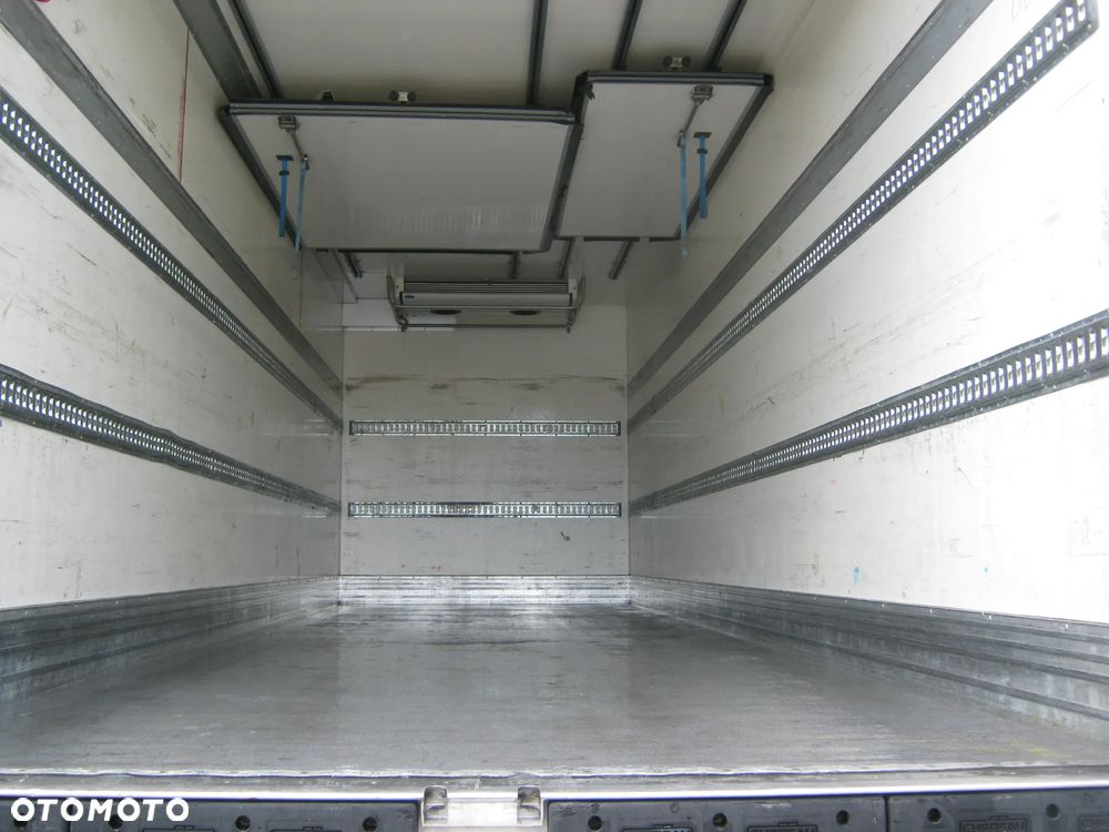 Mercedes-Benz ACTROS - 7