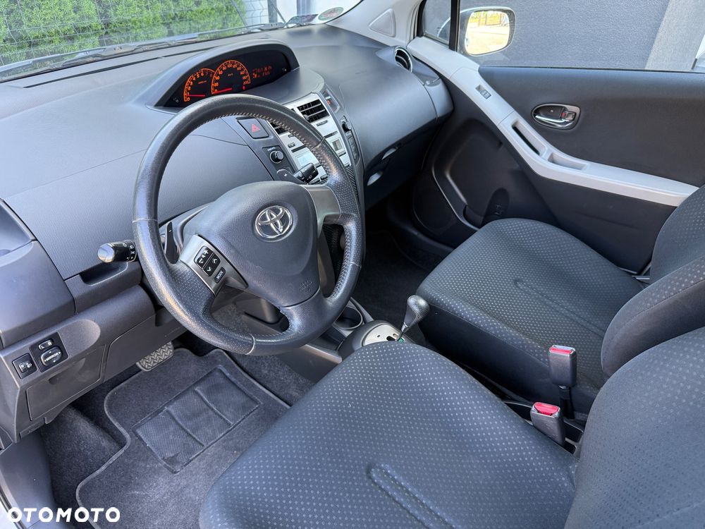 Toyota Yaris 1.33 VVT-i Multi Mode Executive - 9