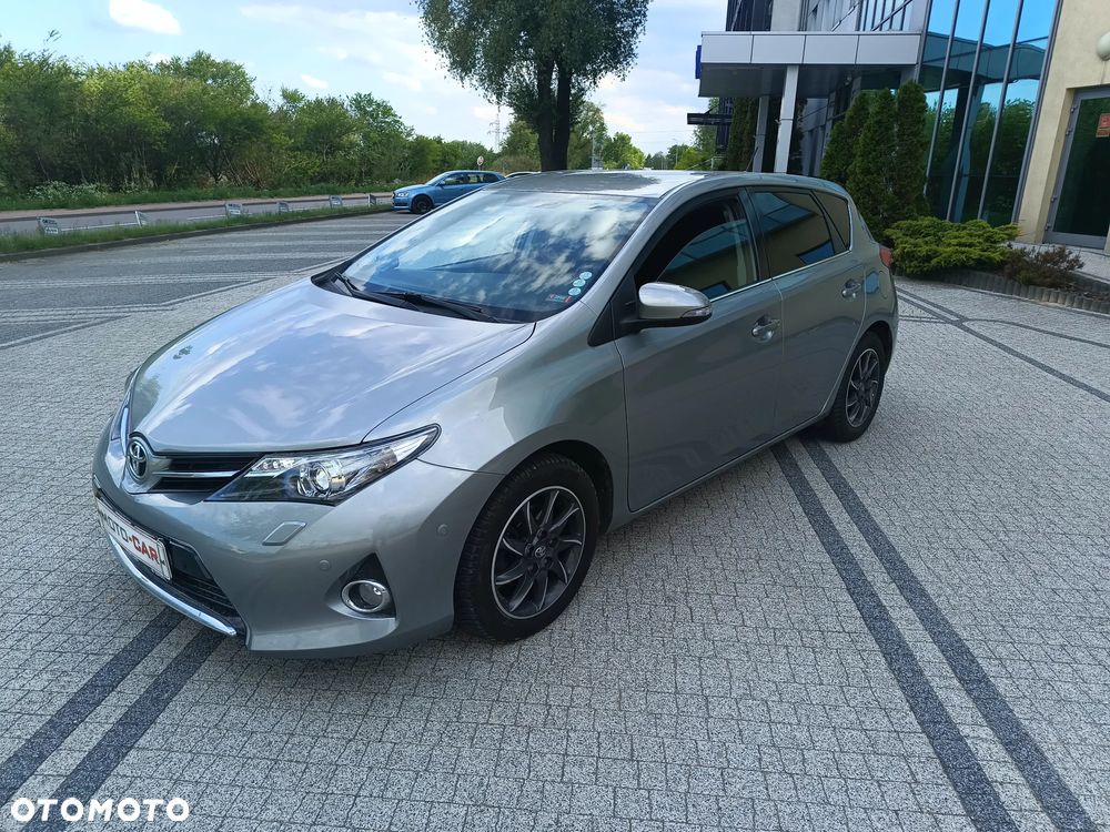 Toyota Auris 1.6 Valvematic Executive - 3