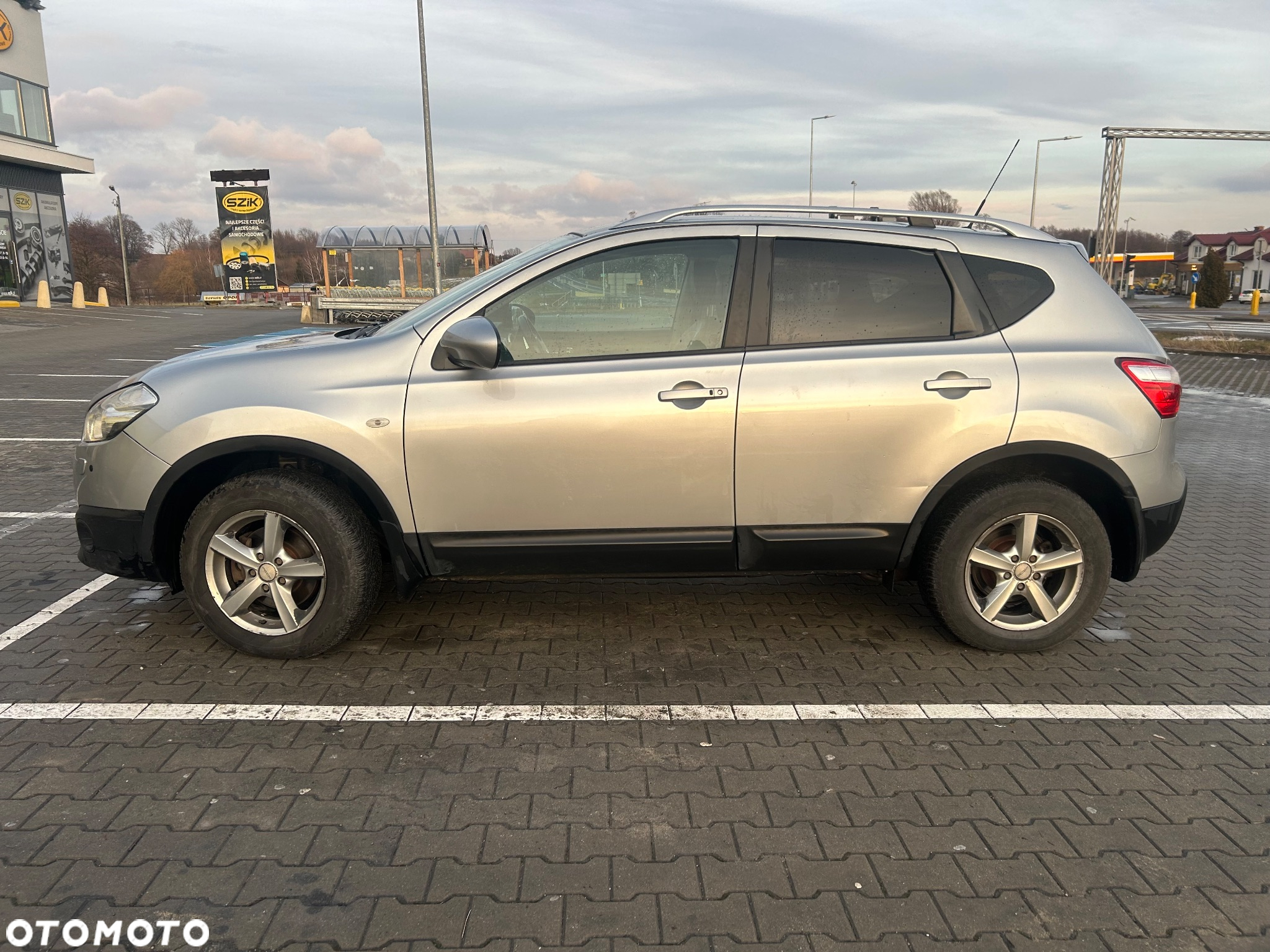 Nissan Qashqai 2.0 4x4 Tekna Premium CVT - 6