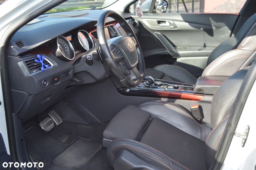 Peugeot 508 RXH Hybrid4 - 6