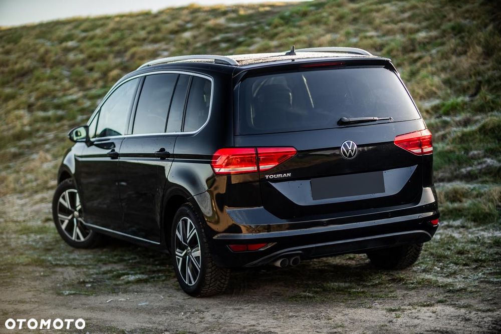 Volkswagen Touran 2.0 TDI SCR (BlueMotion Technology) DSG Comfortline - 12