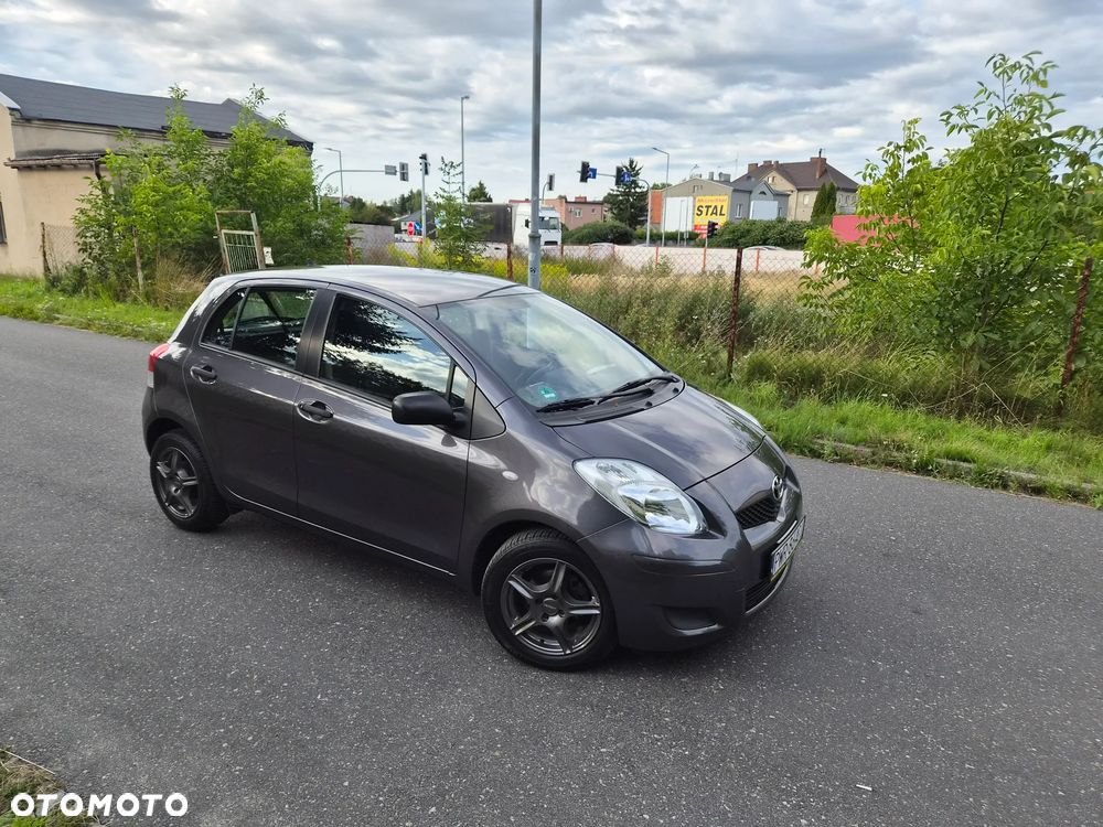 Toyota Yaris 1.33 VVT-i Sol - 4