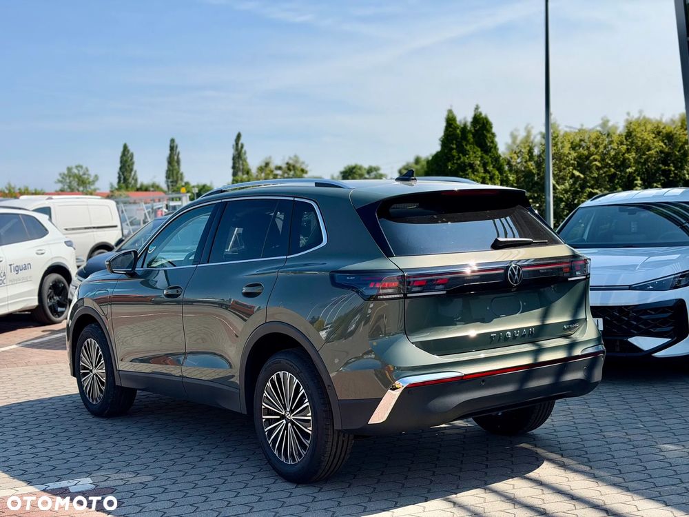 Volkswagen Tiguan 1.5 eHybrid PHEV 150kW Elegance DSG - 4