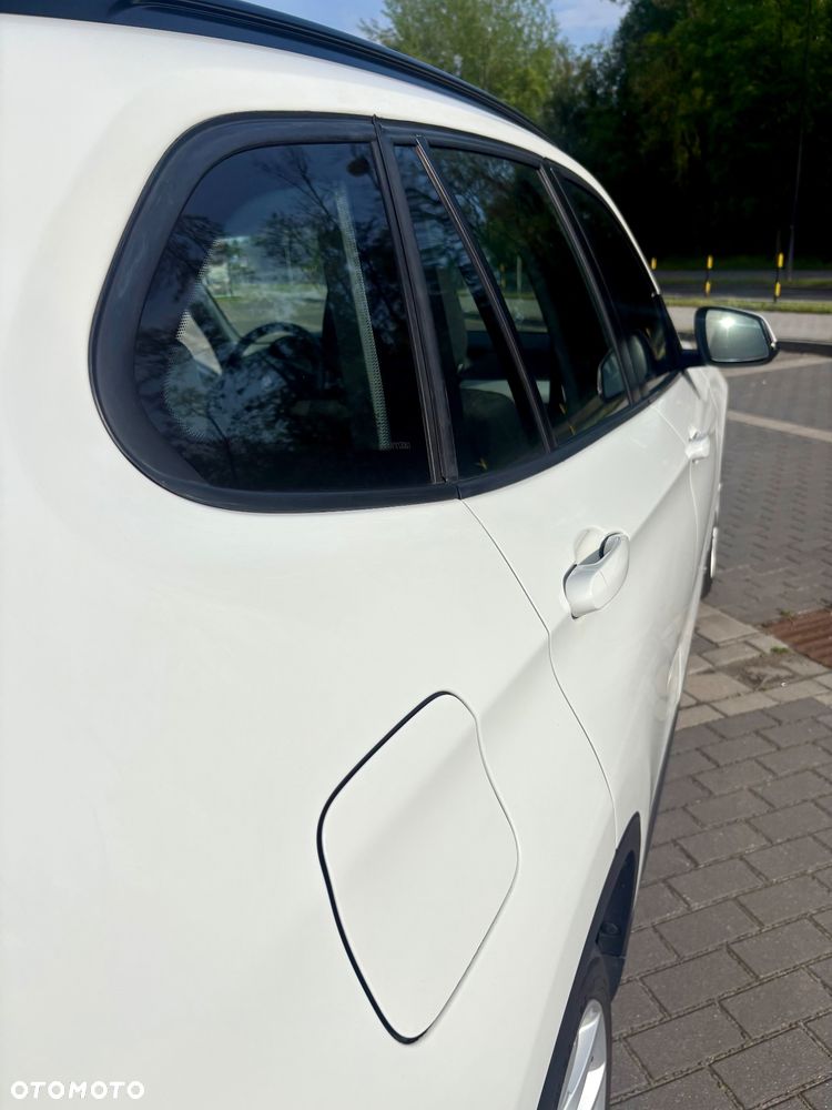 BMW X1 sDrive18d - 9