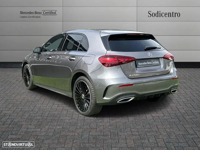 Mercedes-Benz A 250 e - 7
