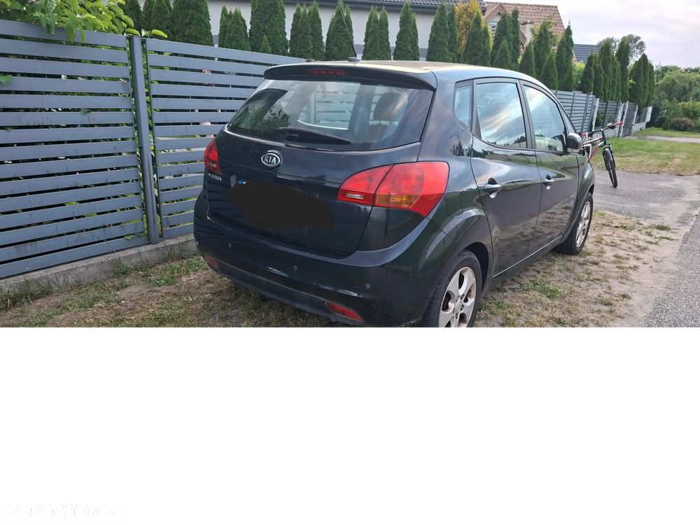 Kia Venga - 4