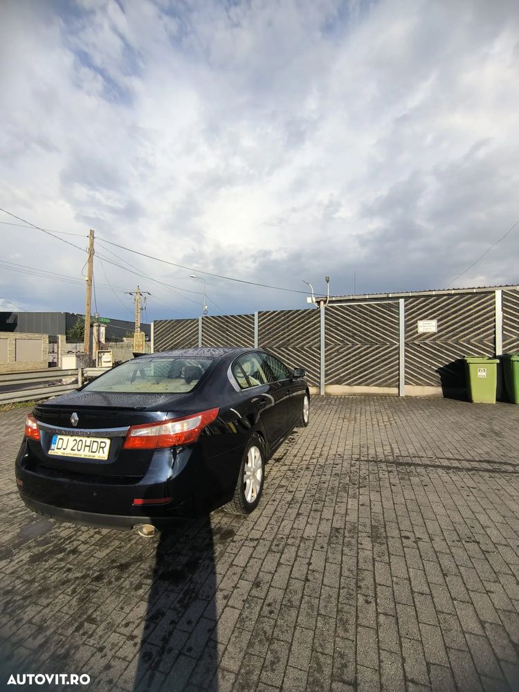 Renault Latitude 2.0 dCi Privilege - 5