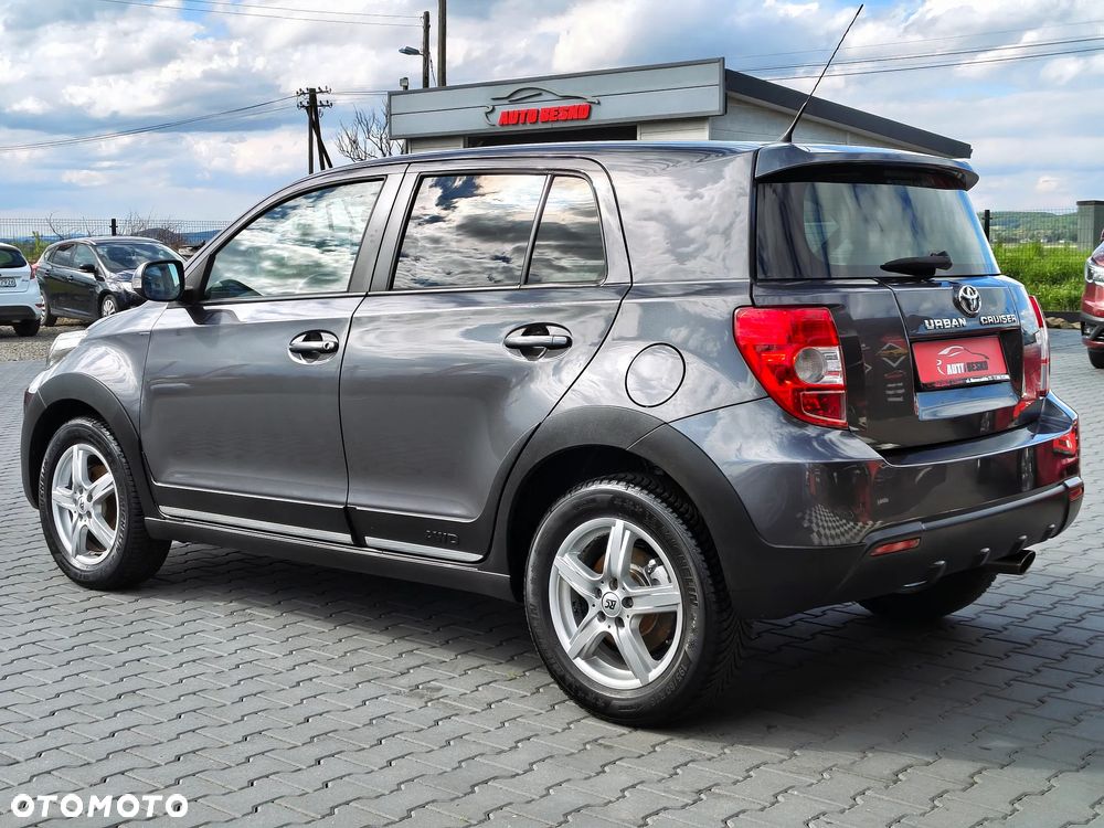 Toyota Urban Cruiser 1.4 D-4D 4x4 - 5