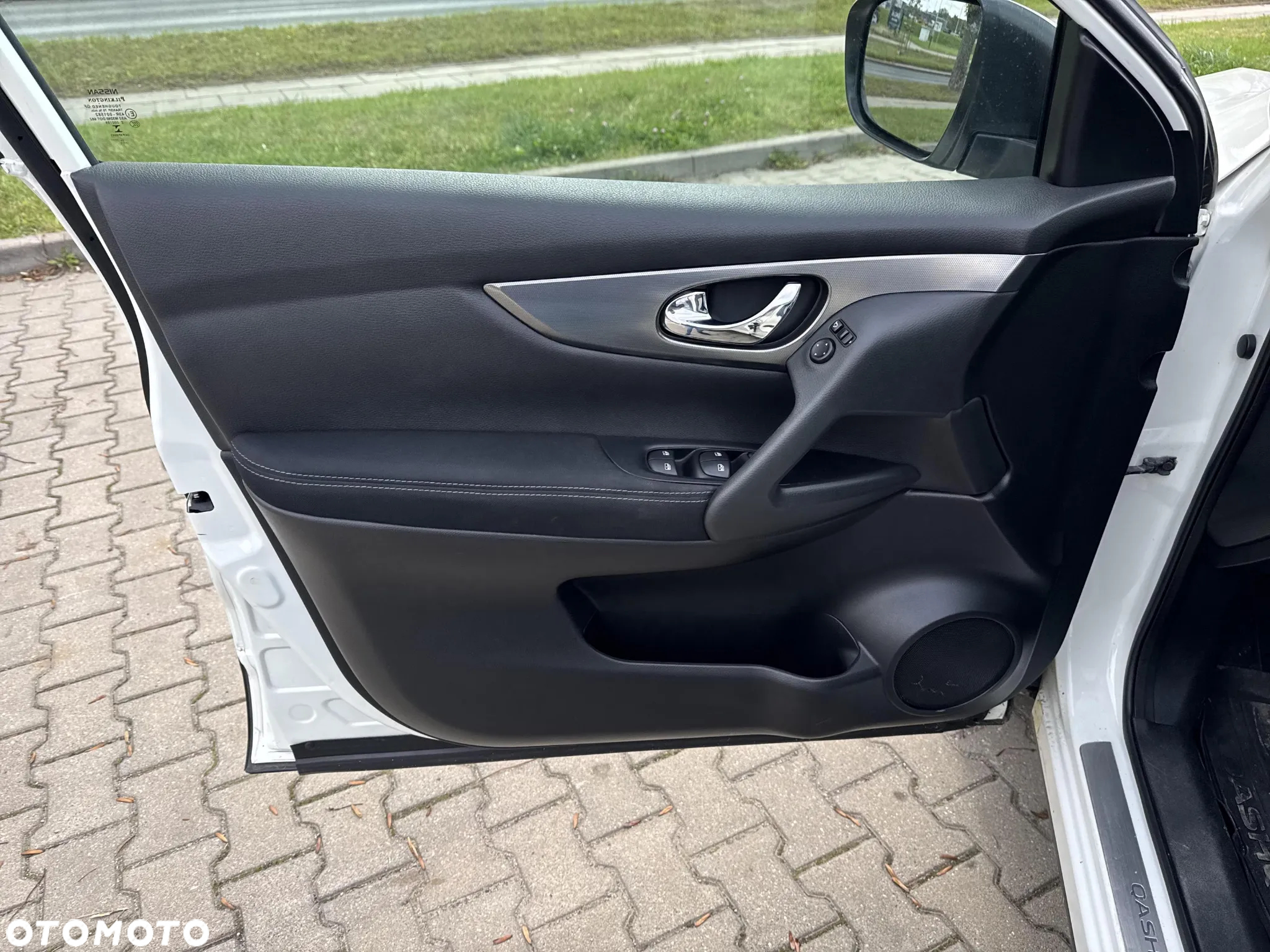 Nissan Qashqai 1.6 DIG-T N-Connecta - 18