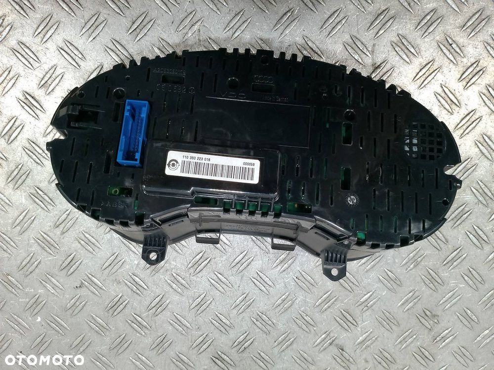 LICZNIK AUDI A3 8P 8P0920930FX 1.9 TDI - 2
