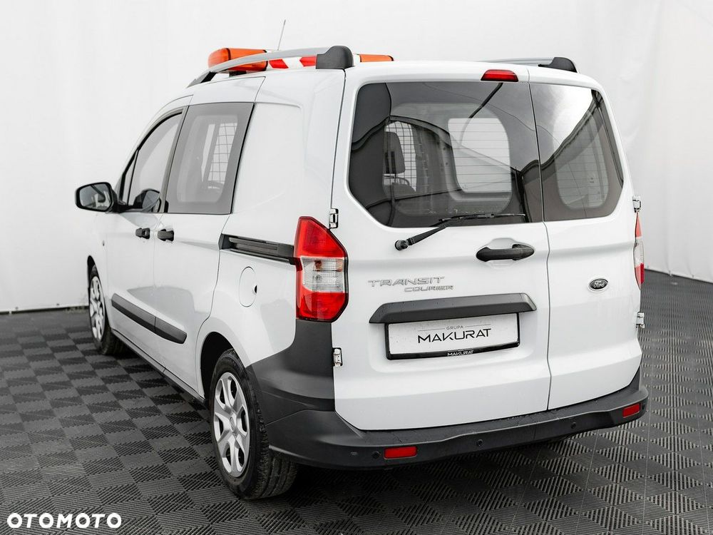 Ford Transit Courier - 5