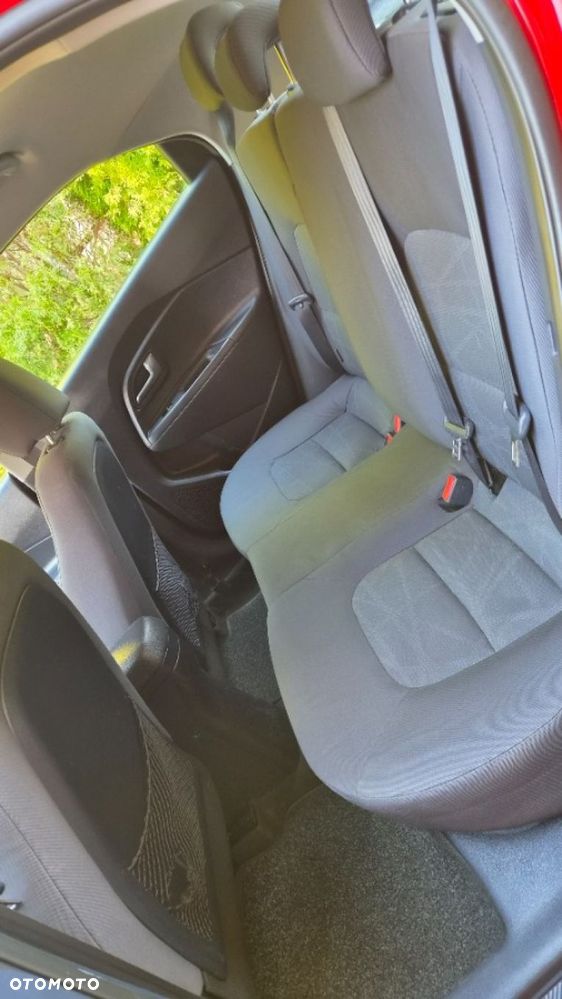 Kia Rio - 20