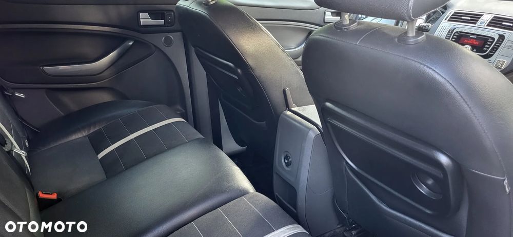 Ford Kuga 2.0 TDCi Titanium FWD - 8