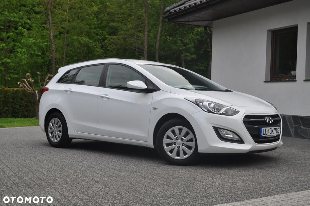 Hyundai i30 blue 1.4 Classic - 3