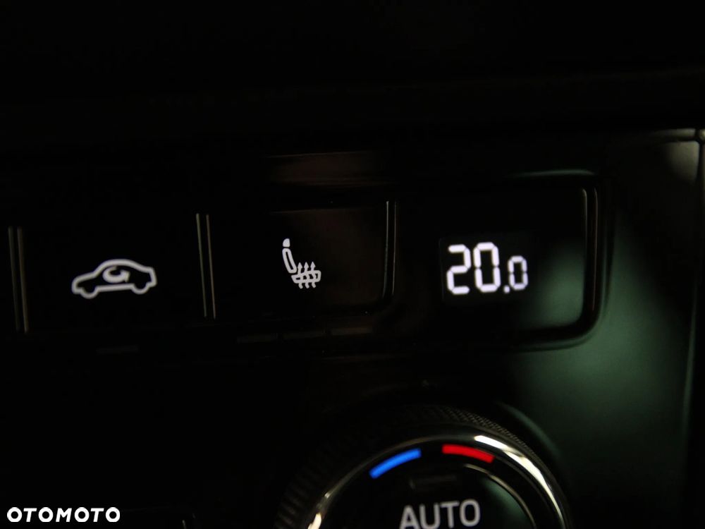 Skoda Superb 2.0 TDI SCR Ambition DSG - 30